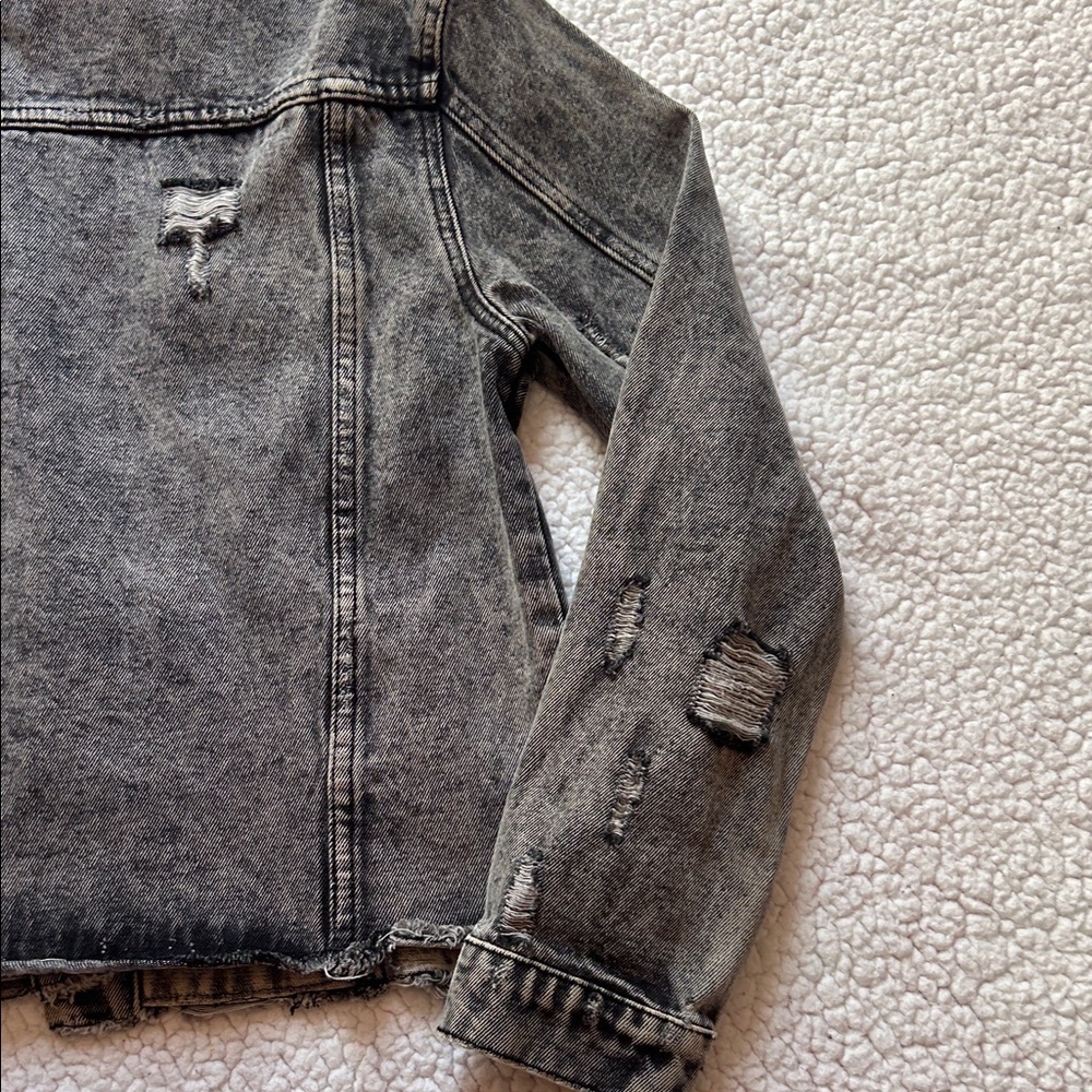 VENET Distressed Dark Gray Denim Jacket - Picture 10 of 12